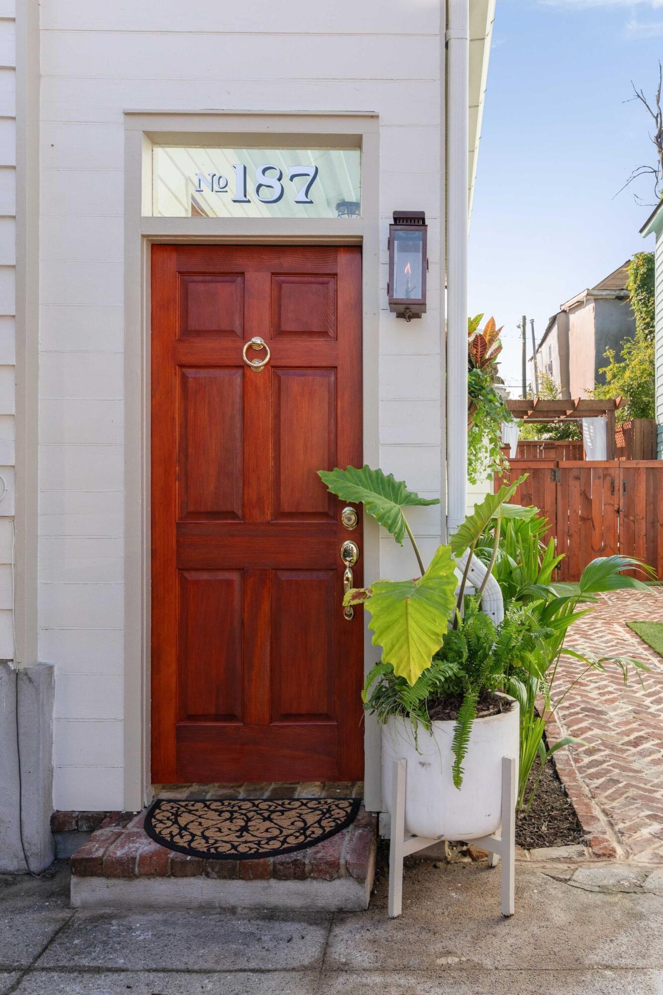 187 Line Street Charleston, SC 29403 - Photo 3 of 41 2