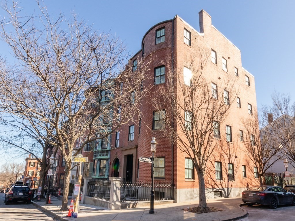 9 Monument Square, Unit 3 Boston, MA 02129 - Photo 12 of 14 a view of a street with buildings