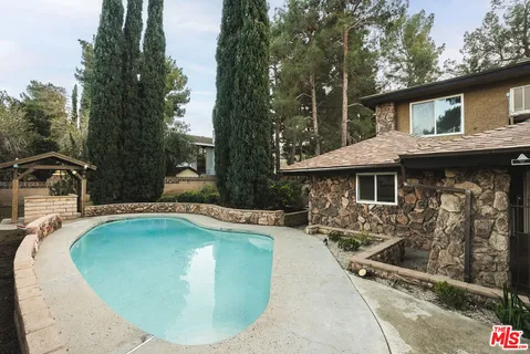 $619,000 | 42060 Parkmont Drive, Quartz Hill, CA 93536