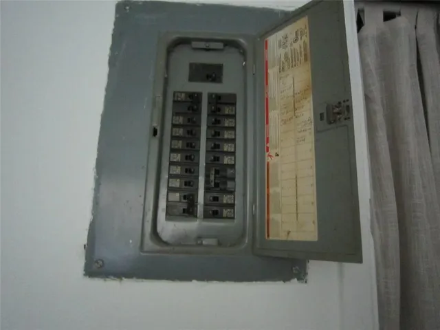 $1,279,000 | 1129 Northeast 16th Avenue, Unit 15, Fort Lauderdale, FL 33304