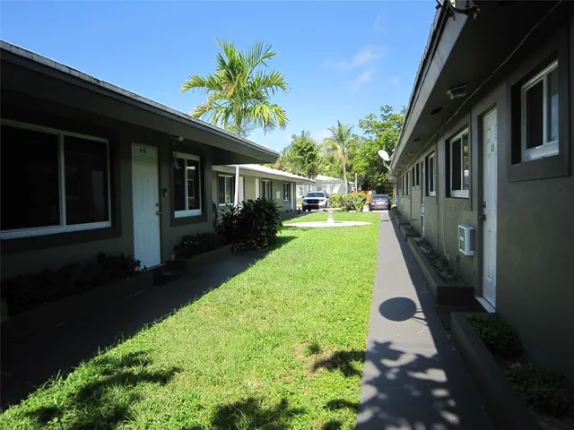 $1,279,000 | 1129 Northeast 16th Avenue, Unit 15, Fort Lauderdale, FL 33304