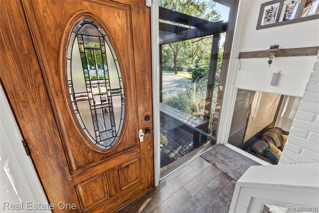 29630 Sugar Spring Road Farmington Hills, MI 48334 - Photo 12 of 55