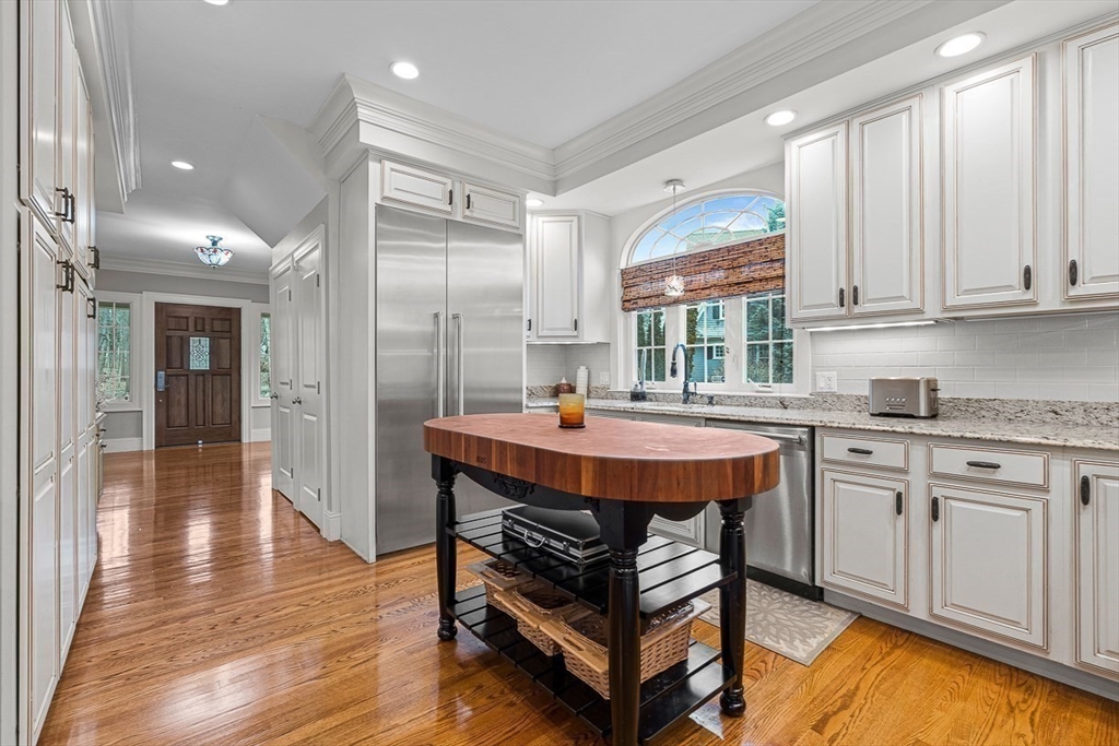 34 Glen Road Winchester, MA 01890 - Photo 17 of 40