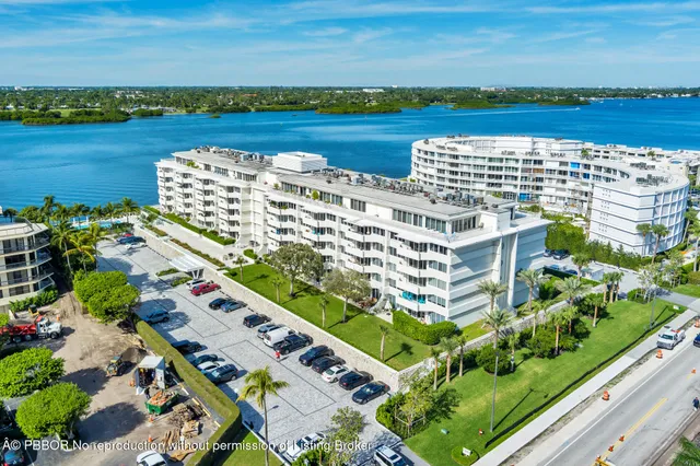 $1,395,000 | 2773 South Ocean Boulevard, Unit 5050, Palm Beach, FL 33480