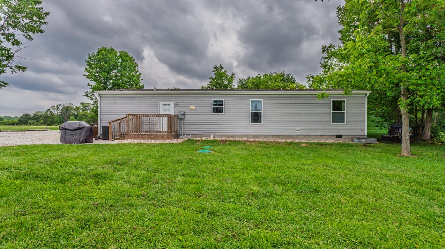 24064 Highway 52 Laurel, IN 47024 - Photo 9 of 41