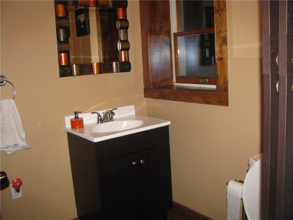 601 Gunn Ridge Road West Alexander, PA 15376 - Photo 8 of 13 Gallery Image 8