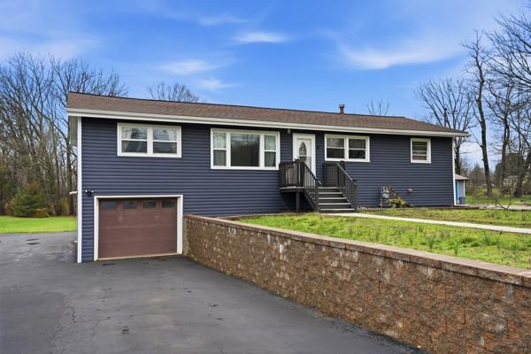 733 Mercer Road Beaver Falls, PA 15010 - Photo 3 of 44