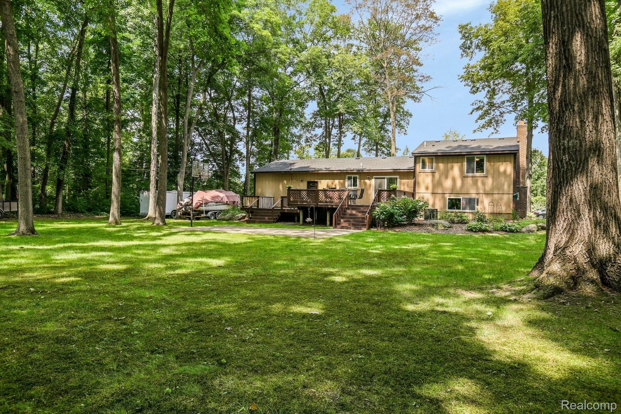 5118 Golf Club Road Howell, MI 48843 - Photo 30 of 40 Backyard