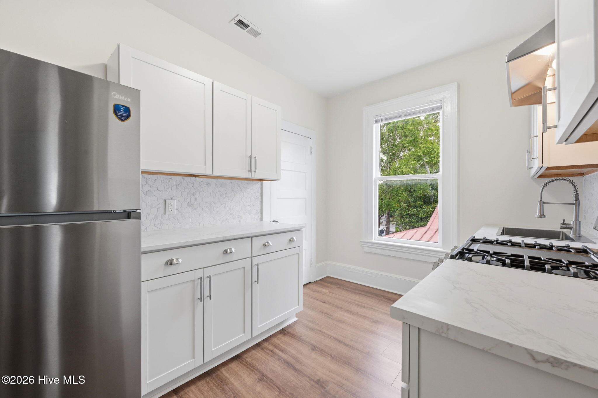 511 Middle Street, Unit B New Bern, NC 28560 - Photo 9 of 18
