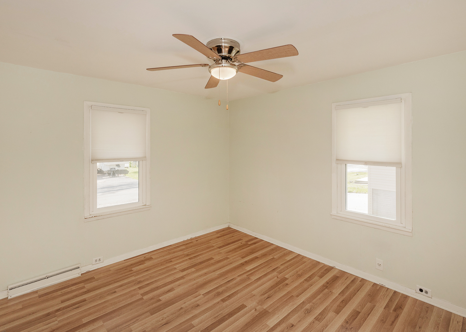 1124 West Walnut Street Buffalo, IA 52728 - Photo 11 of 30