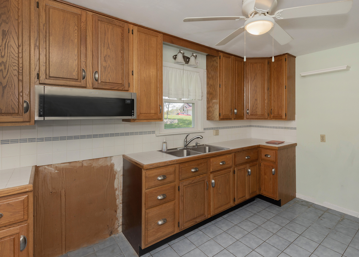 1124 West Walnut Street Buffalo, IA 52728 - Photo 10 of 30