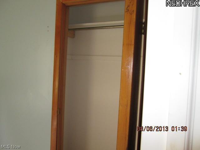 1115 Krumroy Road Akron, OH 44306 - Photo 8 of 25