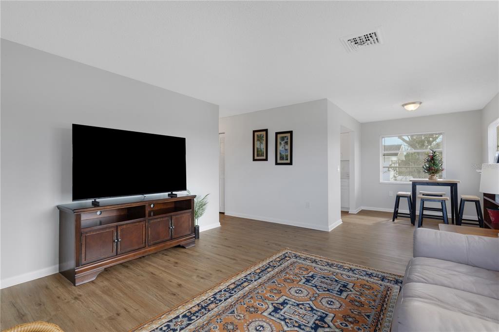 210 Albee Road West Nokomis, FL 34275 - Photo 9 of 48 Gallery Image 9