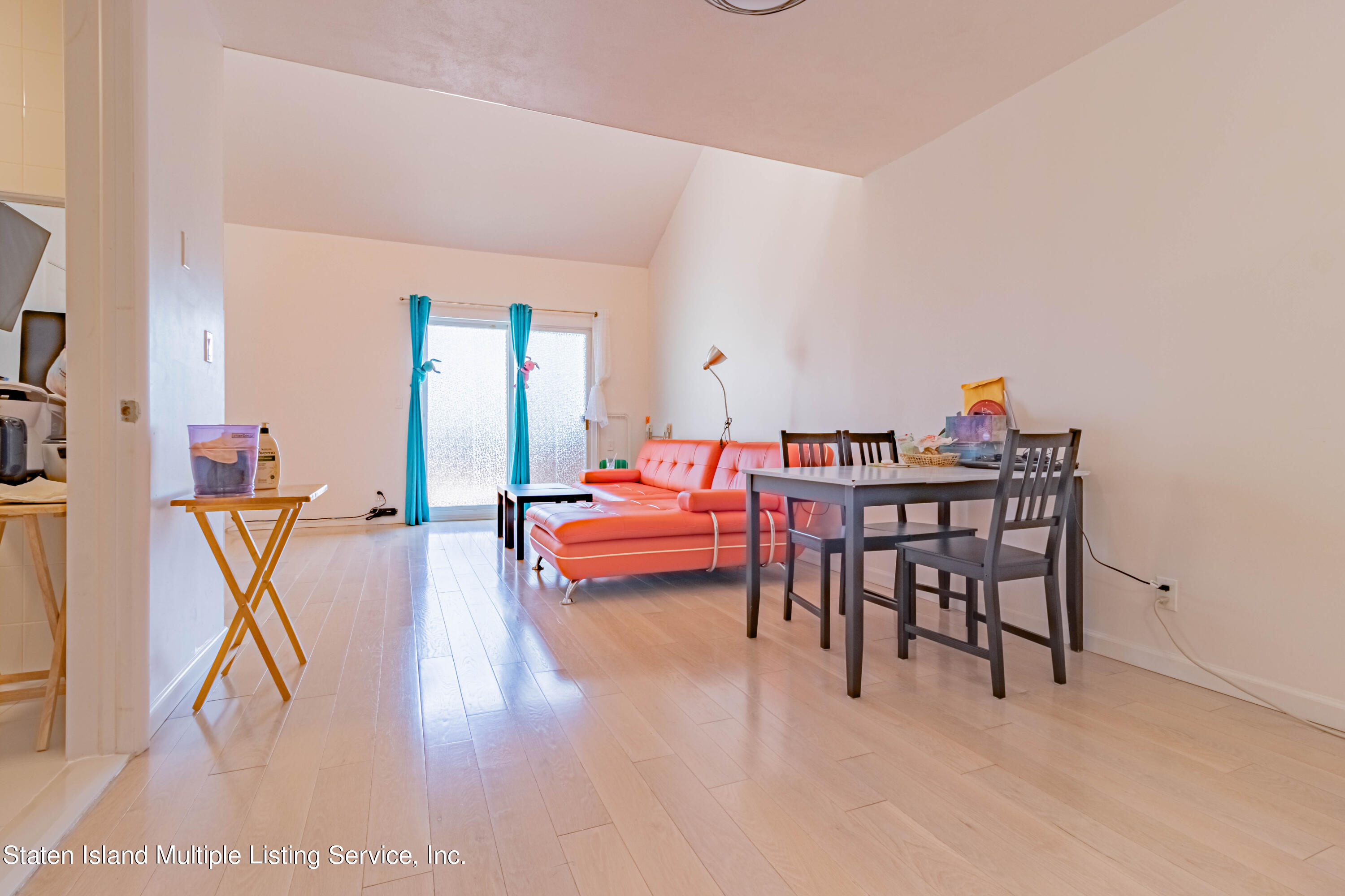 268 Timber Ridge Drive Staten Island, NY 10306 - Photo 16 of 30 16