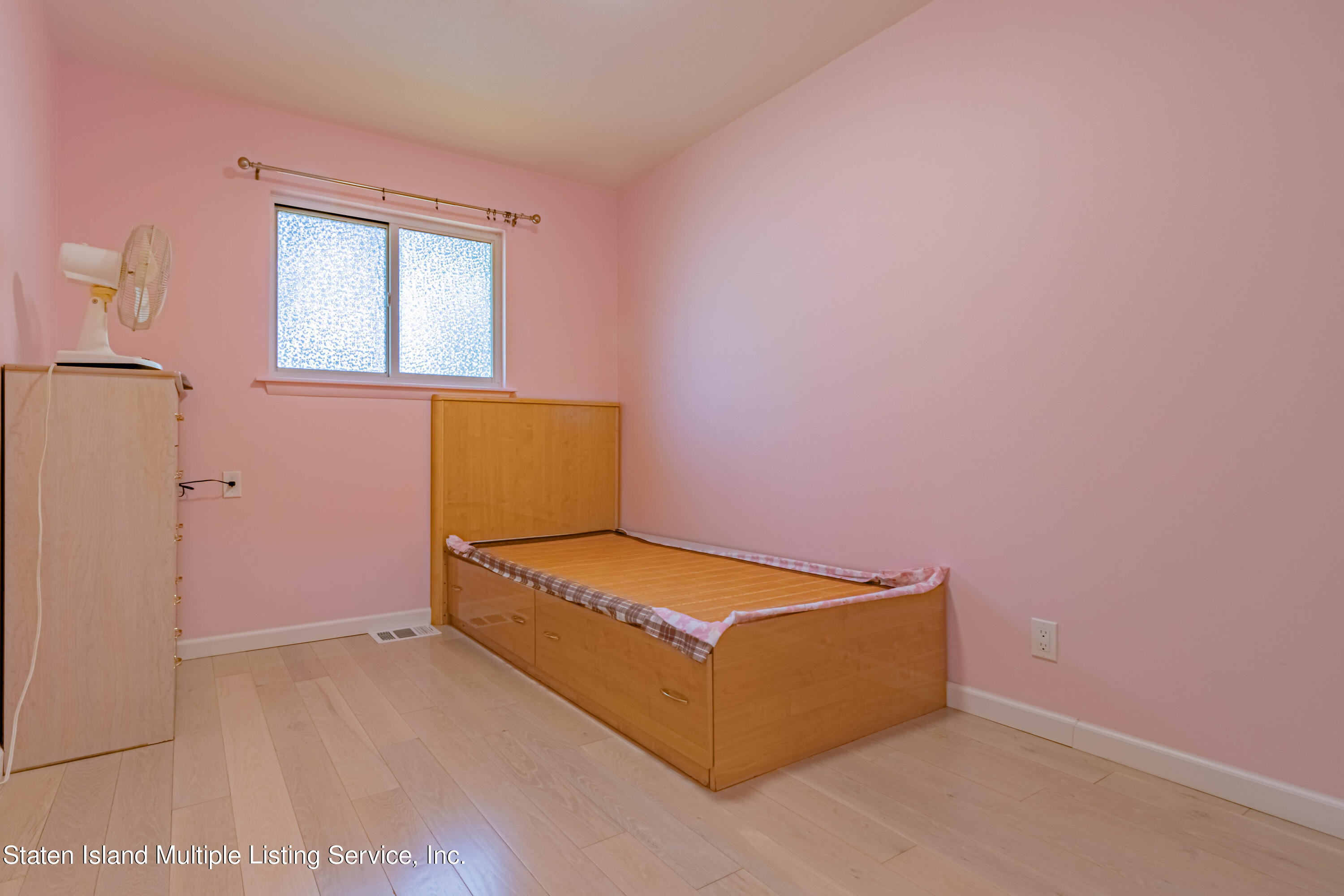 268 Timber Ridge Drive Staten Island, NY 10306 - Photo 22 of 30 22