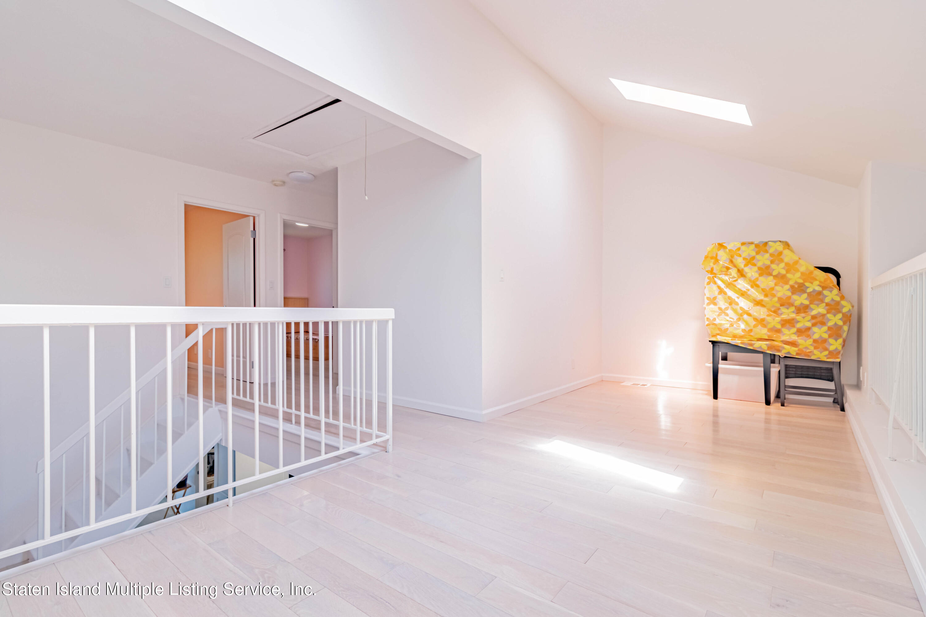 268 Timber Ridge Drive Staten Island, NY 10306 - Photo 25 of 30 25