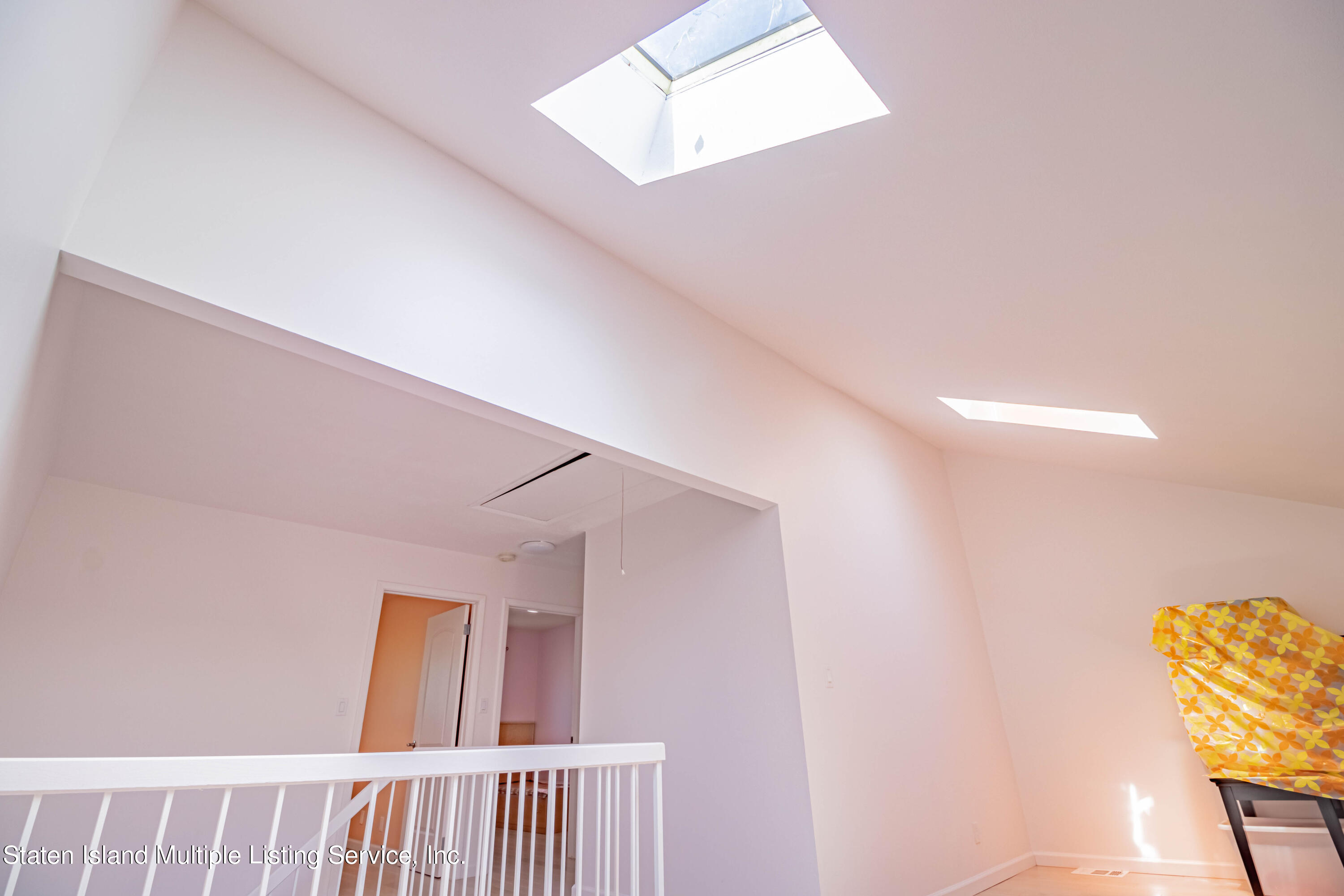 268 Timber Ridge Drive Staten Island, NY 10306 - Photo 26 of 30 26