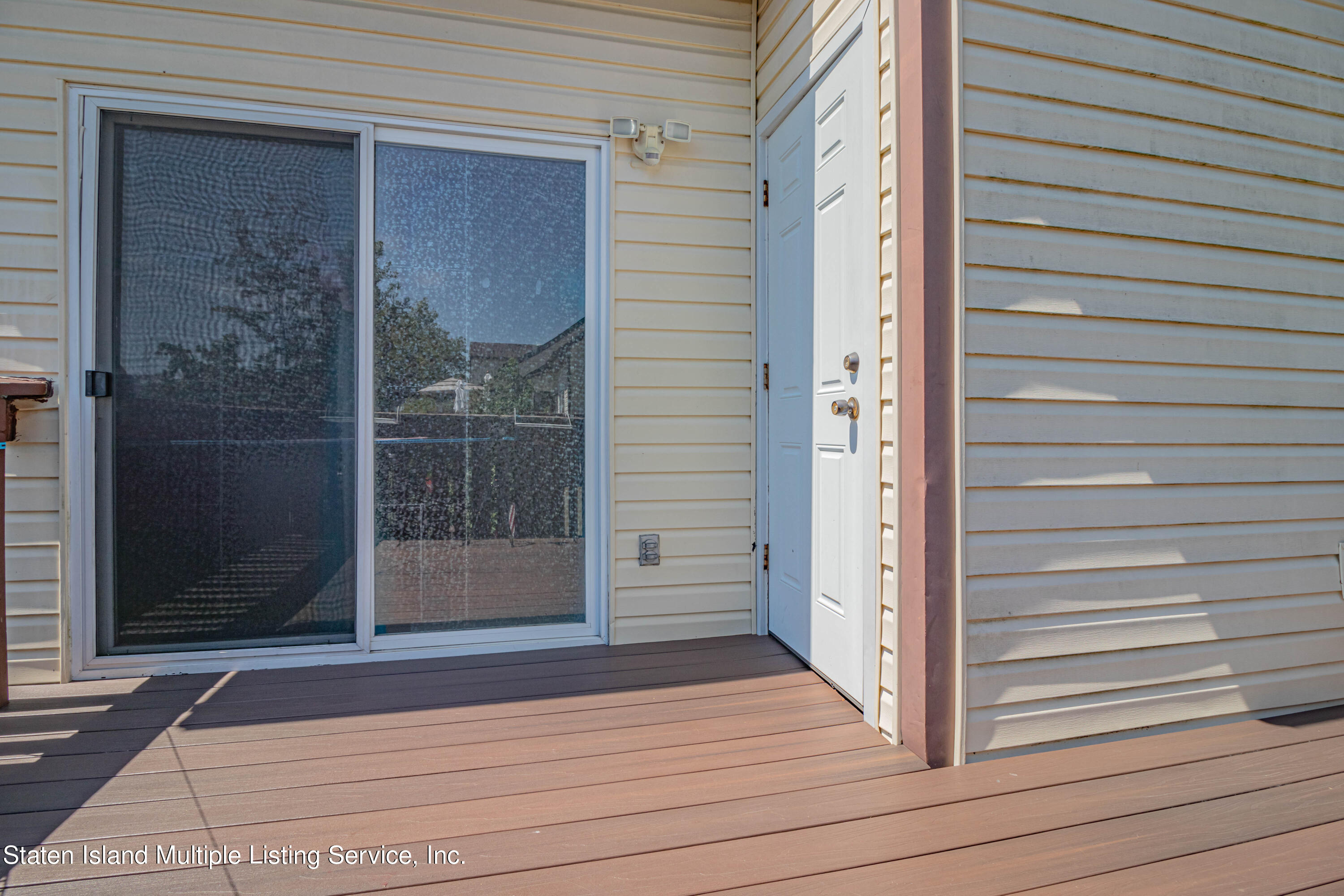 268 Timber Ridge Drive Staten Island, NY 10306 - Photo 28 of 30 28