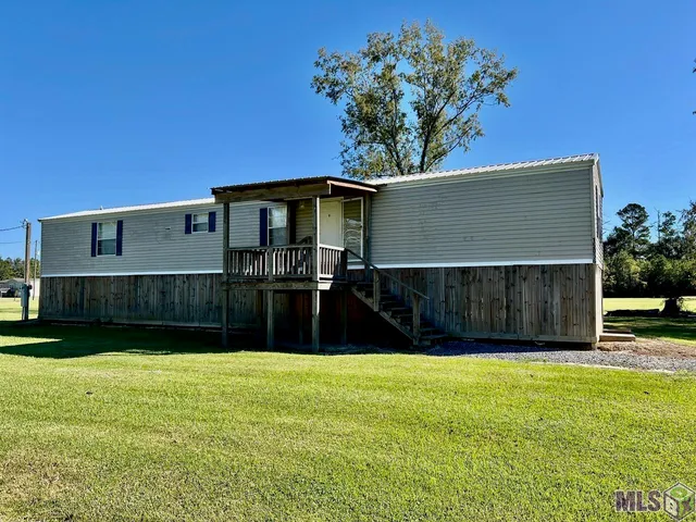 $1,300 | 15056 Tom Williams Road, Gonzales, LA 70737