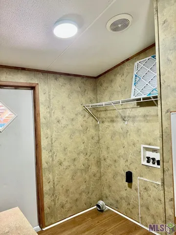 $1,300 | 15056 Tom Williams Road, Gonzales, LA 70737