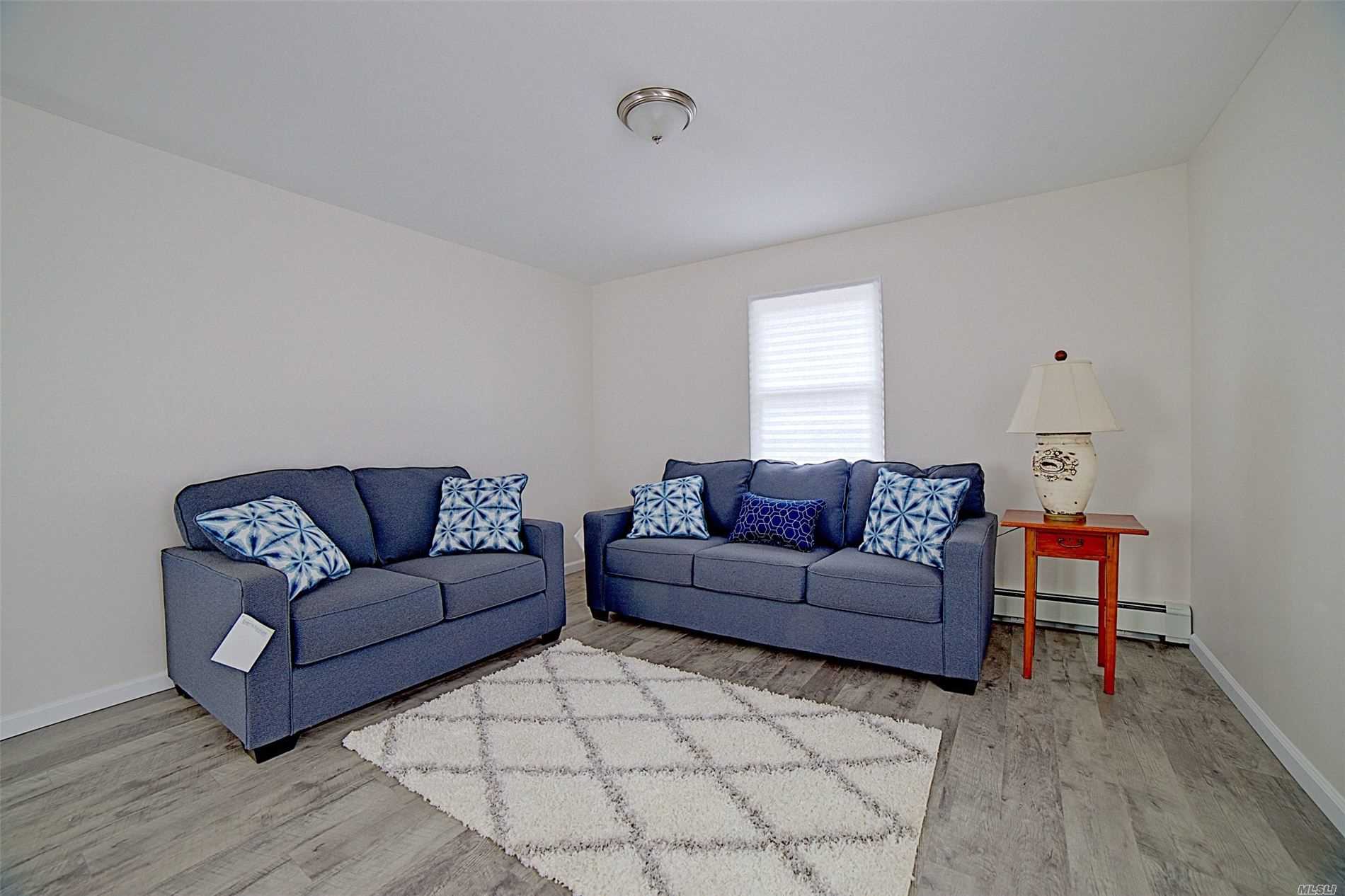 46 Laurin Road Calverton, NY 11933 - Photo 11 of 20 Den