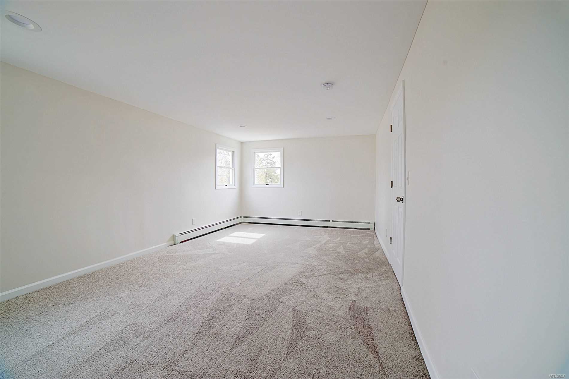 46 Laurin Road Calverton, NY 11933 - Photo 12 of 20 Master Bedroom
