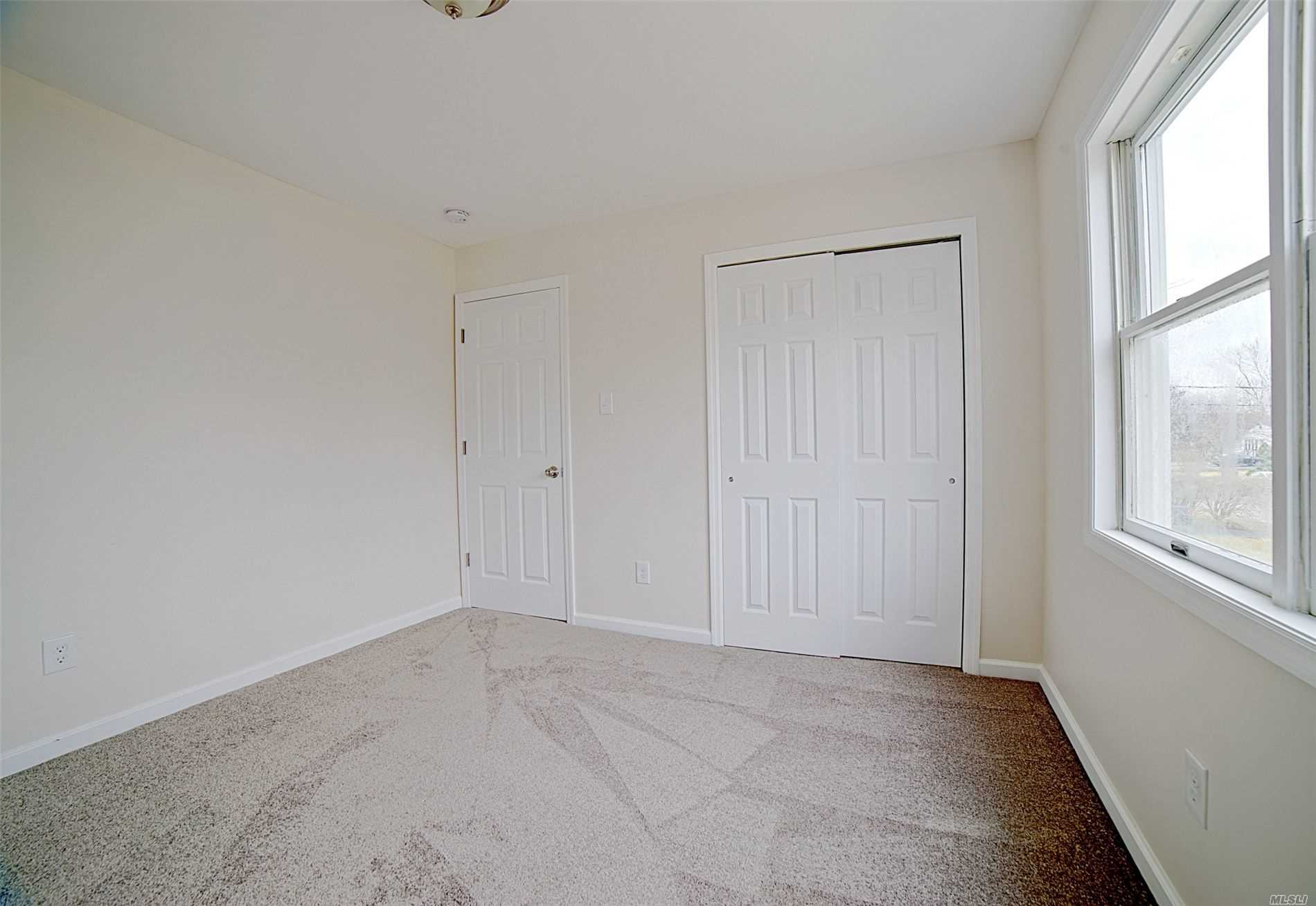46 Laurin Road Calverton, NY 11933 - Photo 16 of 20 Bedroom5