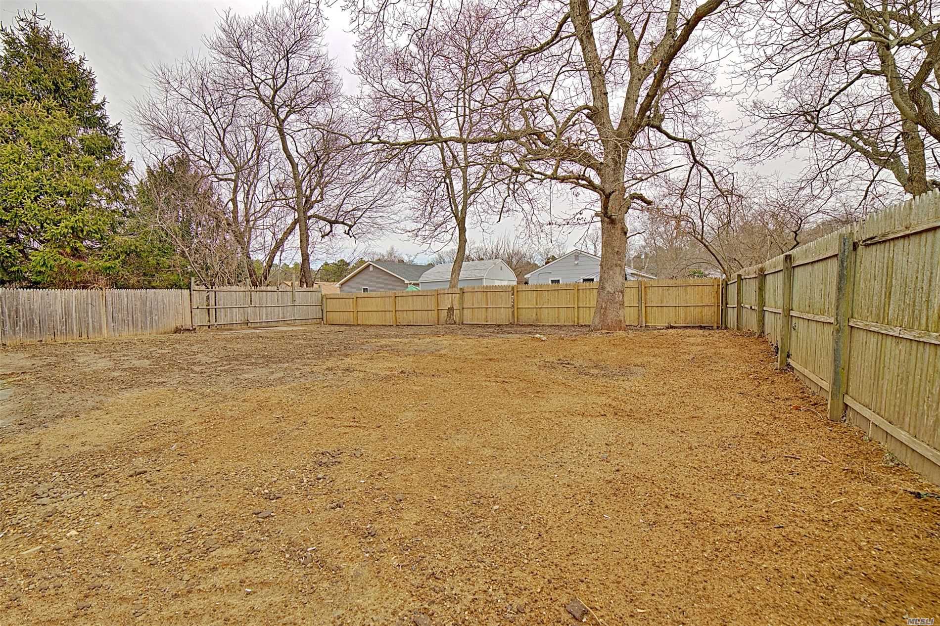 46 Laurin Road Calverton, NY 11933 - Photo 18 of 20 Back Yard