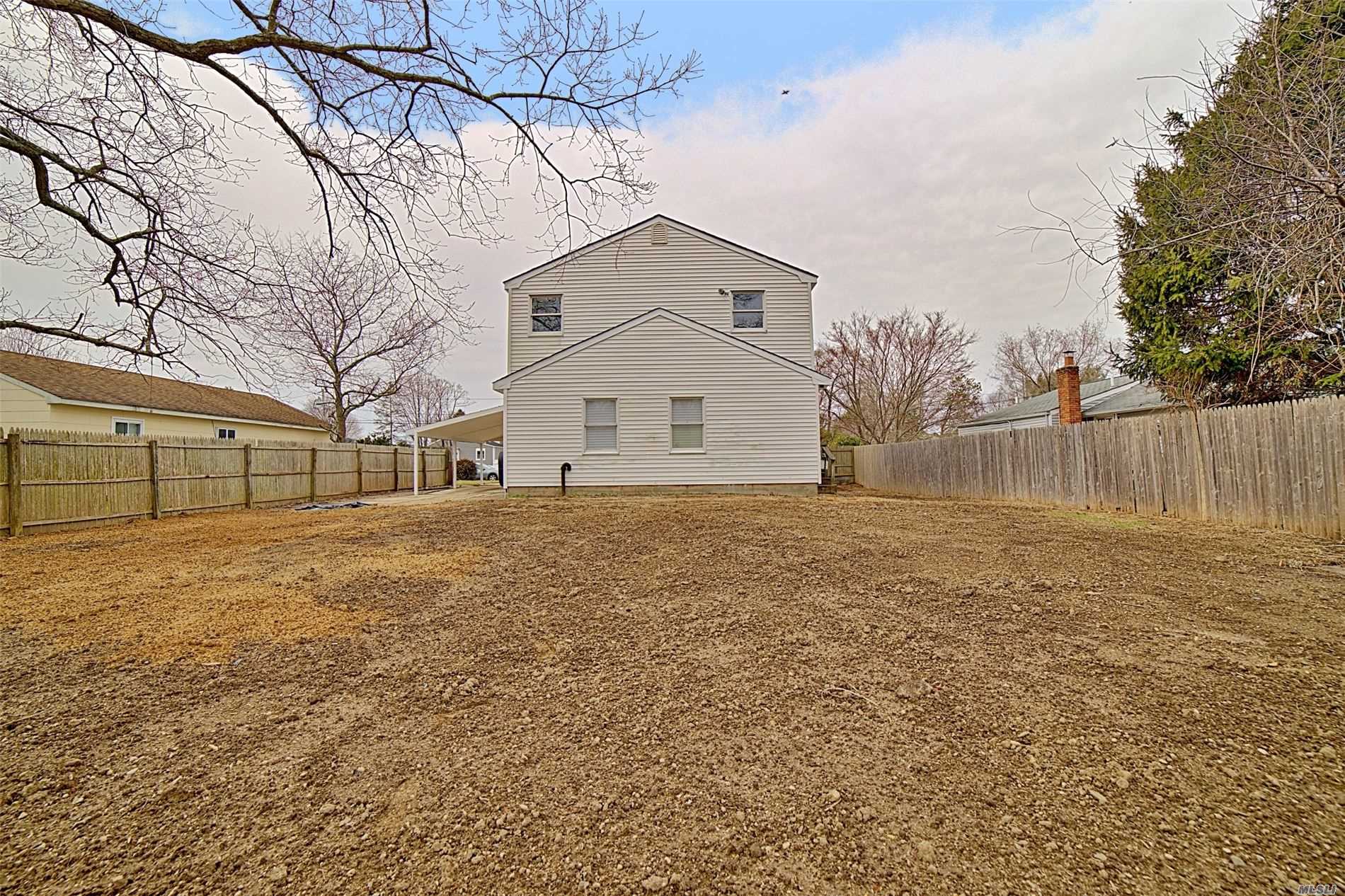 46 Laurin Road Calverton, NY 11933 - Photo 19 of 20 Back of house & Yard