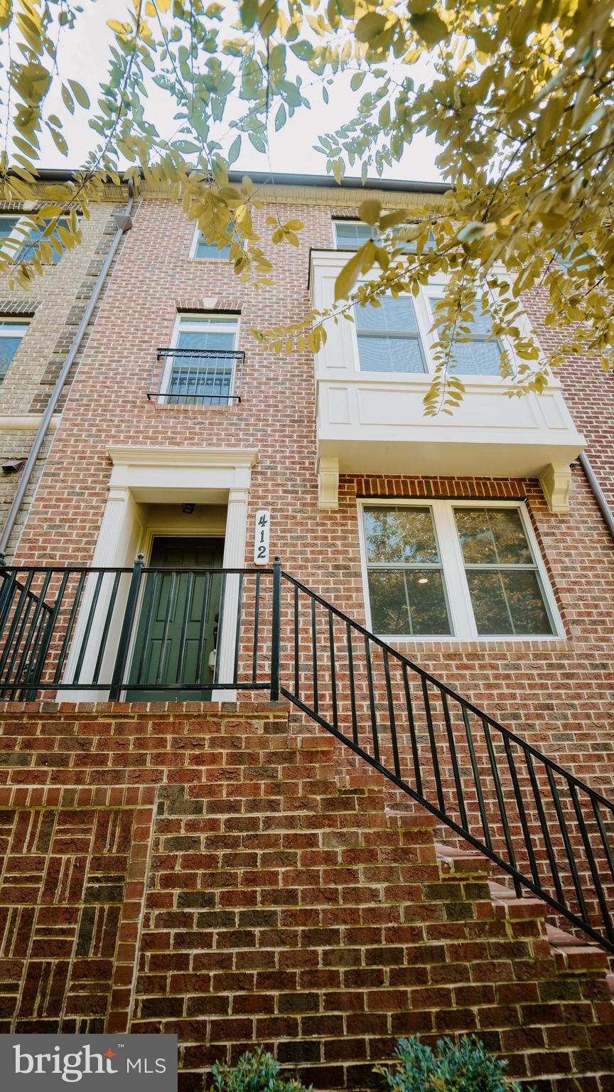 412 Hackberry Place Gaithersburg, MD 20878 - Photo 3 of 26