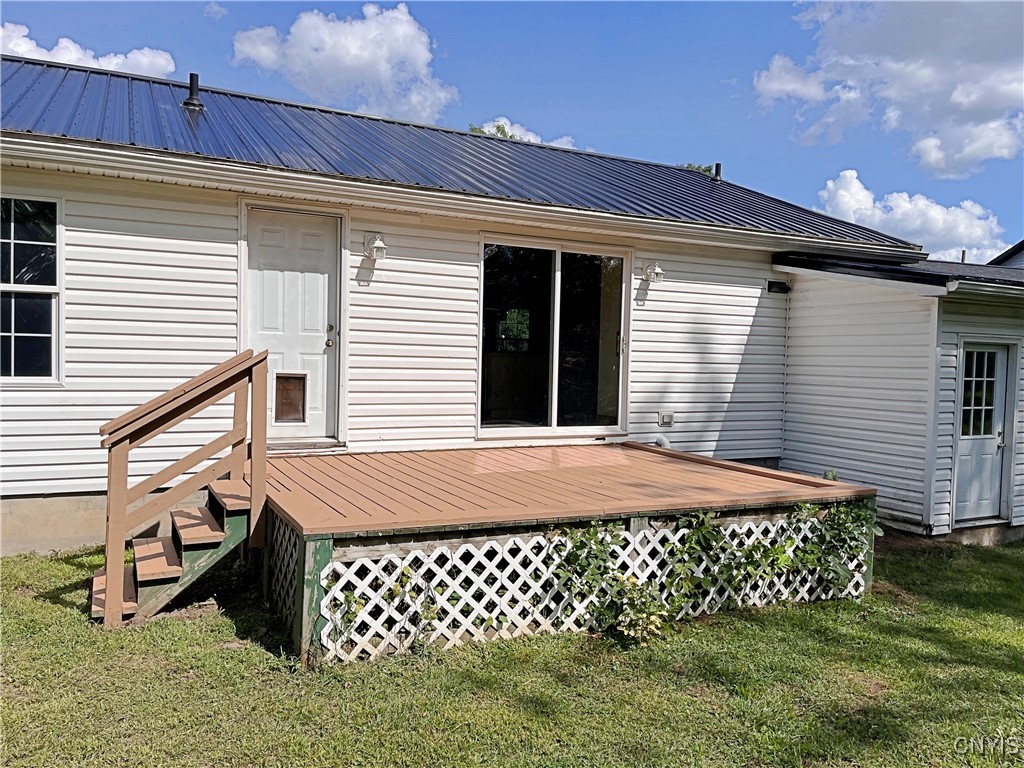 19 Hinman Road Richland, NY 13142 - Photo 34 of 40 Deck off kitchen
