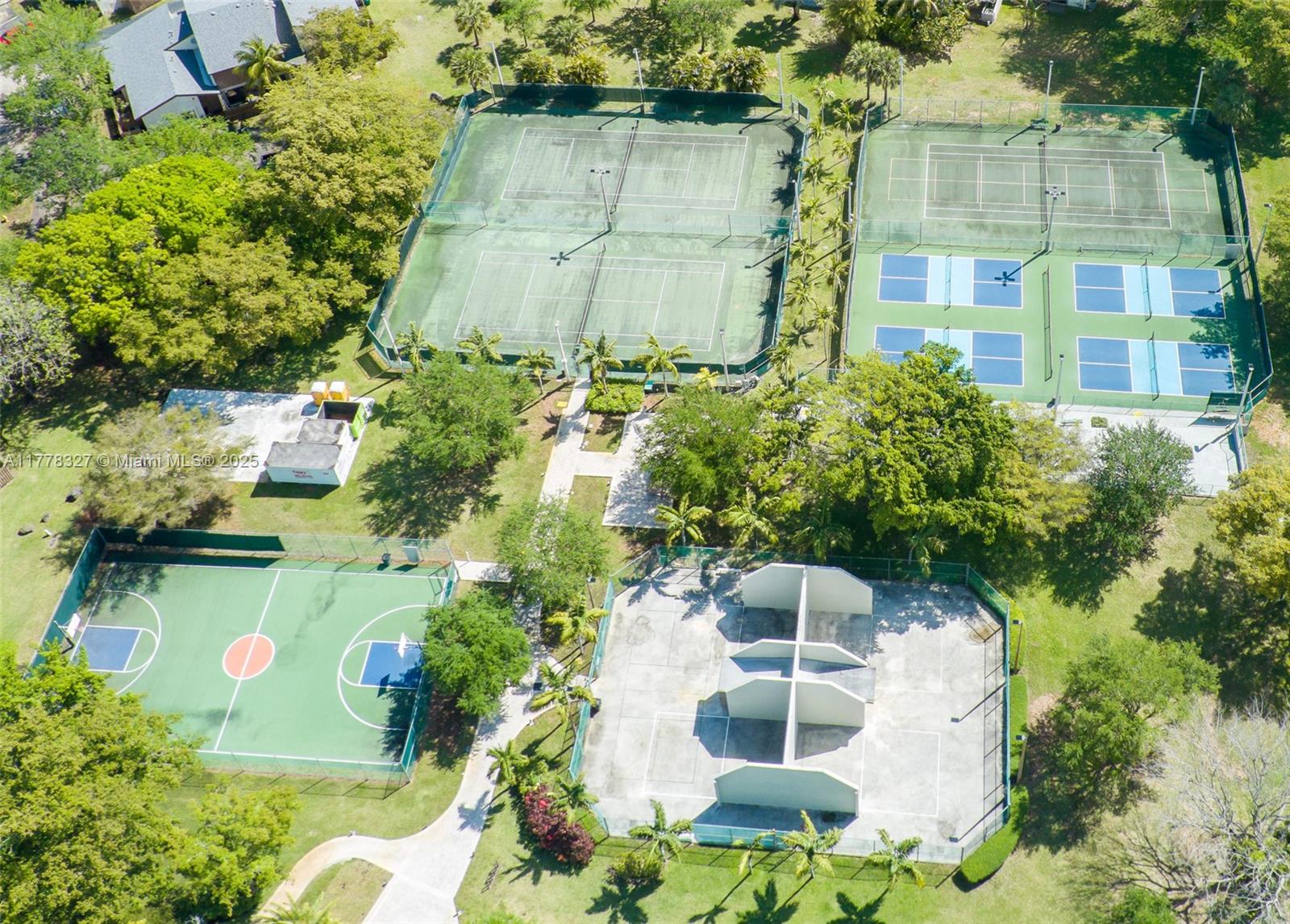 11467 Southwest 109th Road, Unit 7D Miami, FL 33176 - Photo 32 of 37 Gallery Image 32