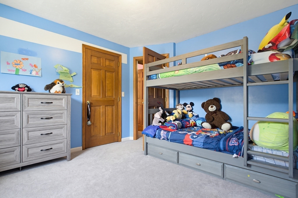 102 Purchase Street Milford, MA 01757 - Photo 25 of 37