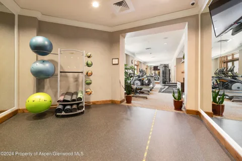 $775,000 | 415 East Dean Street, Unit 44ABC WEEKS 51/52, Aspen, CO 81611