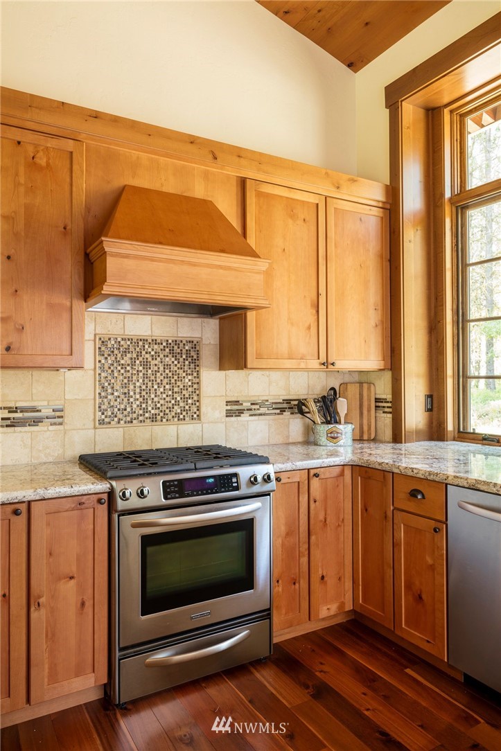 51 Rushing Water Lane Cle Elum, WA 98922 - Photo 11 of 28 a view of a kitchen with a stove top oven