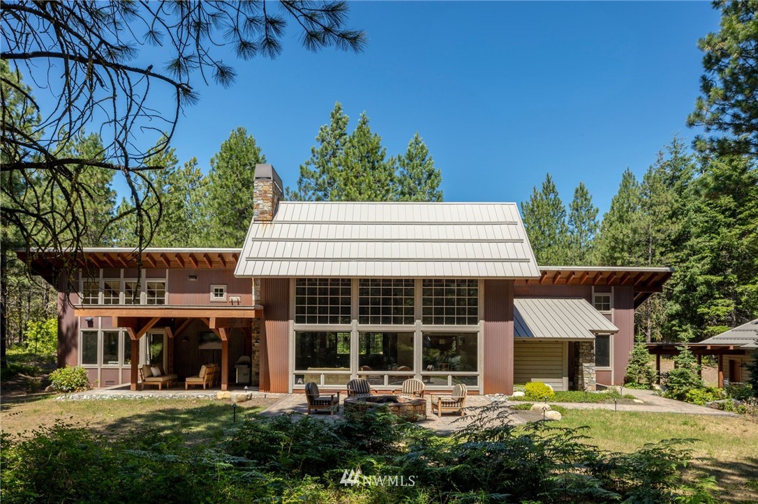 51 Rushing Water Lane Cle Elum, WA 98922 - Photo 2 of 28 a front view of a house with a yard