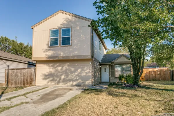 $1,525 | 4031 Sunrise Bluff Drive, San Antonio, TX 78244