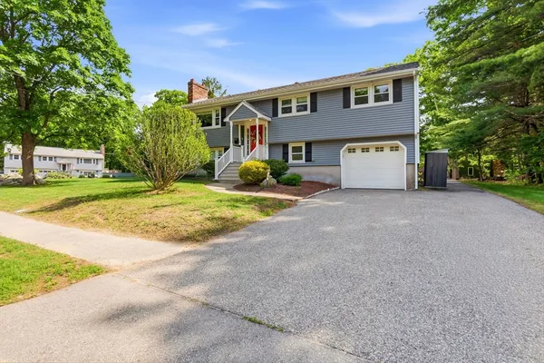 $925,000 | 79 Martin Road, Reading, MA 01867