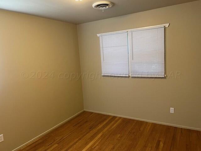 5027 Crockett Street Amarillo, TX 79110 - Photo 8 of 17 Crockett bed3