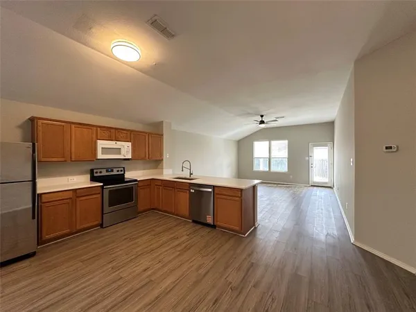 $1,990 | 1129 April Springs Drive, Fort Worth, TX 76134