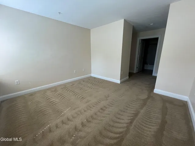 $2,014 | 74 Weibel Avenue, Unit 11HP213, Saratoga Springs, NY 12866