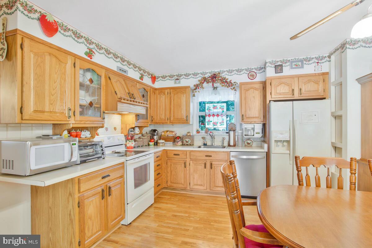 1510 Manor View Road Davidsonville, MD 21035 - Photo 7 of 53 Gallery Image 7
