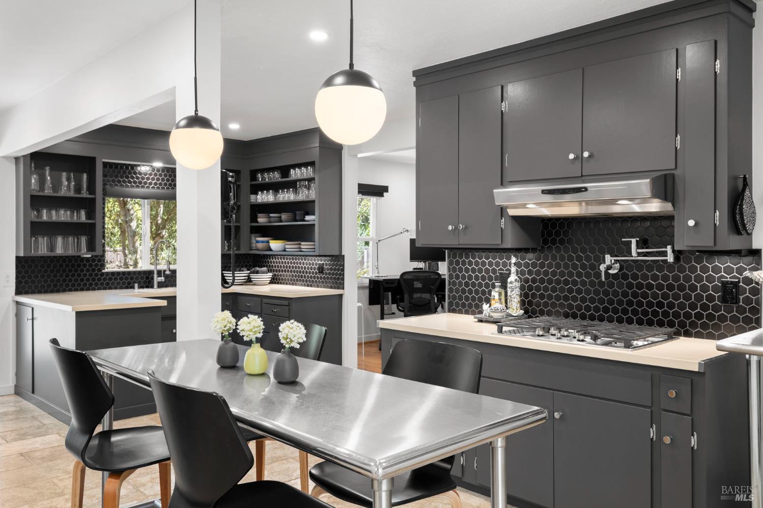 16390 Laughlin Road Guerneville, CA 95446 - Photo 11 of 63