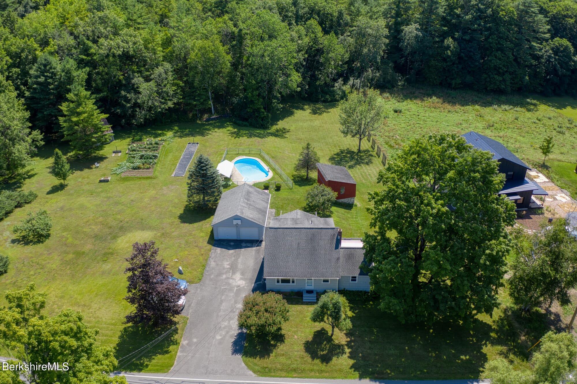 34 Swamp Road West Stockbridge, MA 01266 - Photo 7 of 49 34 swamp_45