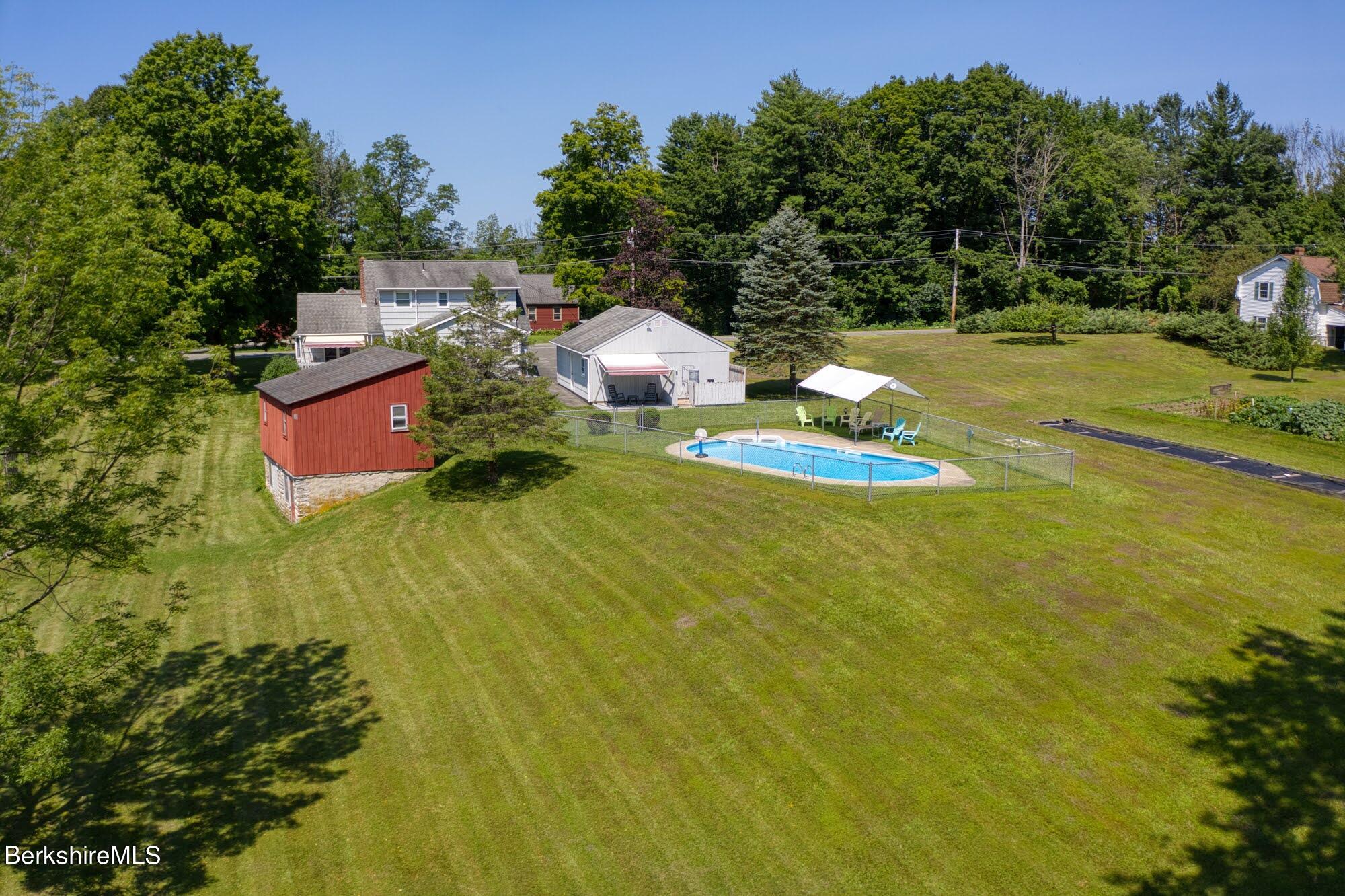 34 Swamp Road West Stockbridge, MA 01266 - Photo 10 of 49 34 swamp_51