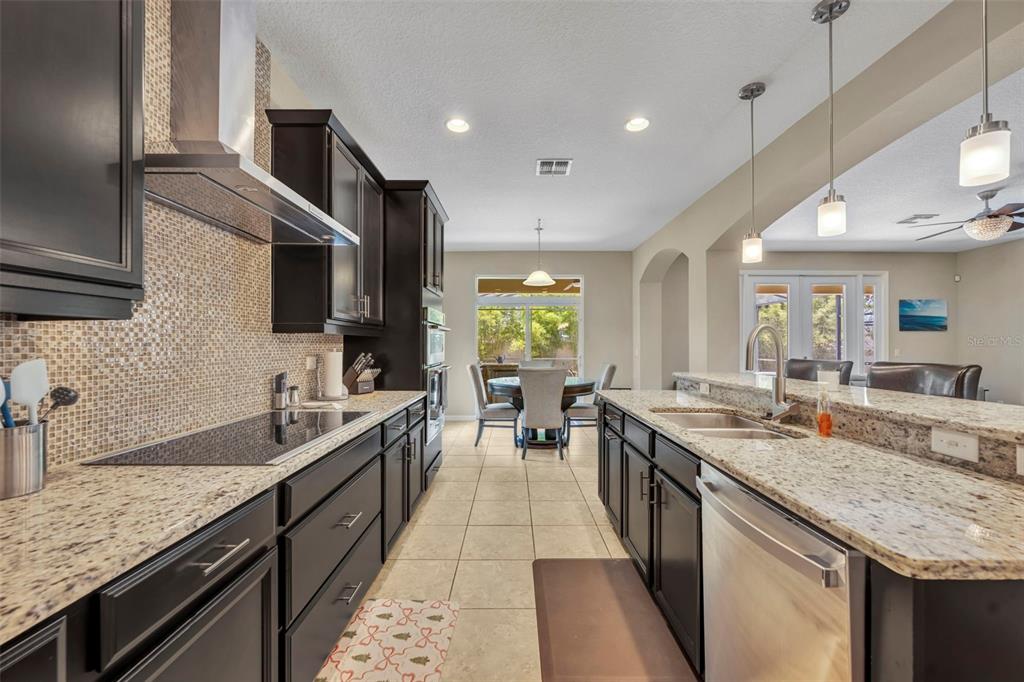 14001 Rugby Street Oakland, FL 34787 - Photo 13 of 43