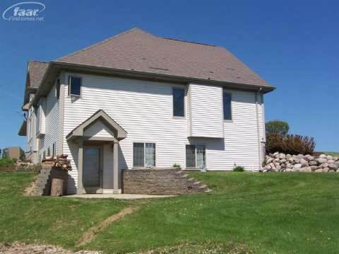 1955 East Swaffer Road Millington, MI 48746 - Photo 26 of 29 20401411-25.JPG