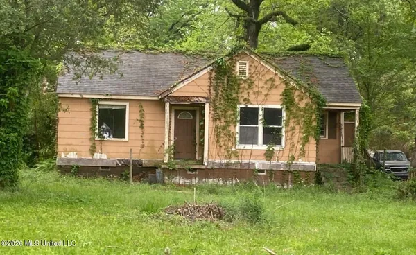 $20,000 | 2006 Alta Woods Boulevard, Jackson, MS 39204