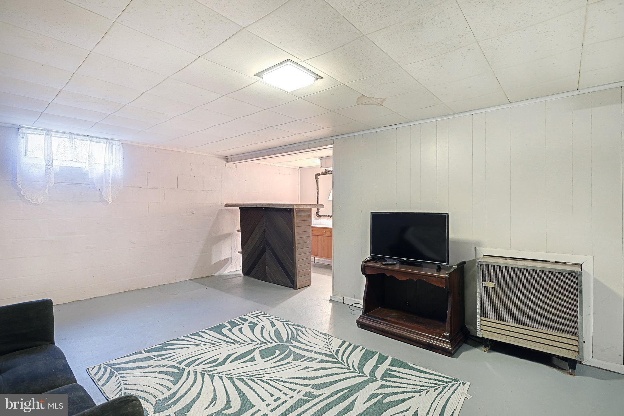 2370 Locust Road Dover, PA 17315 - Photo 21 of 30 Gallery Image 21