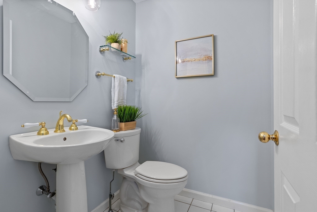 183 Bishops Forest Drive, Unit 183 Waltham, MA 02452 - Photo 13 of 37